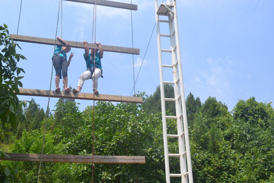 2015年濟南市鴻慷機電設(shè)備有限公司精英拓展